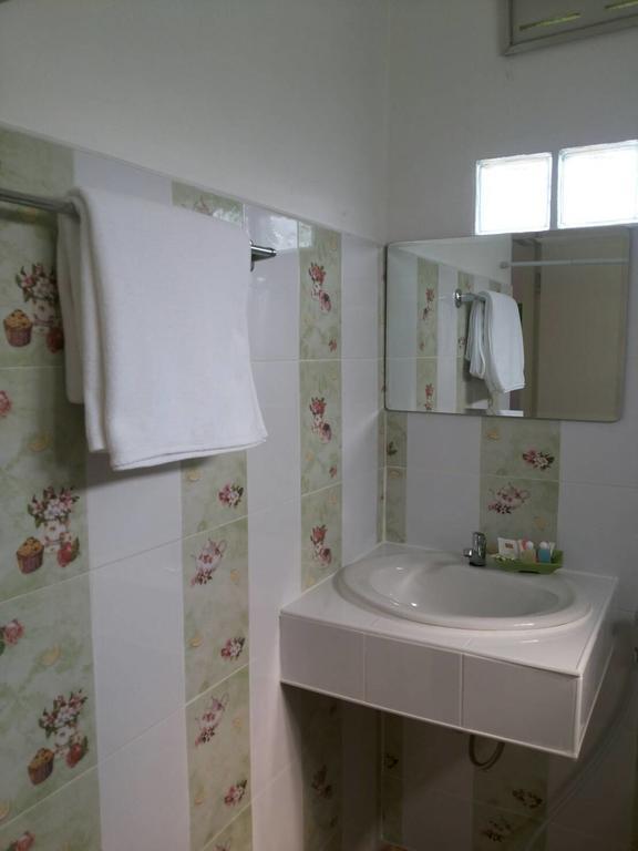 Chanakarn Guesthouse 상클라부리 외부 사진